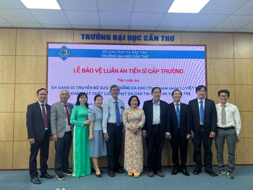 Chúc mừng NCS Lâm Thị Việt Hà bảo vệ thành công luận án tiến sĩ